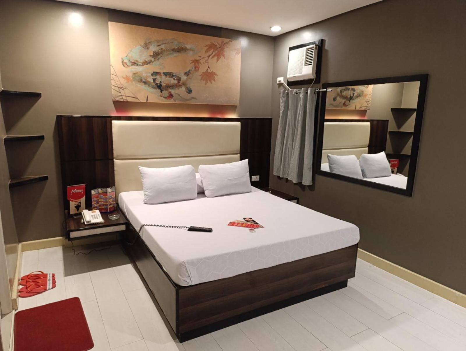 Hotel Sogo Quirino Манила Экстерьер фото